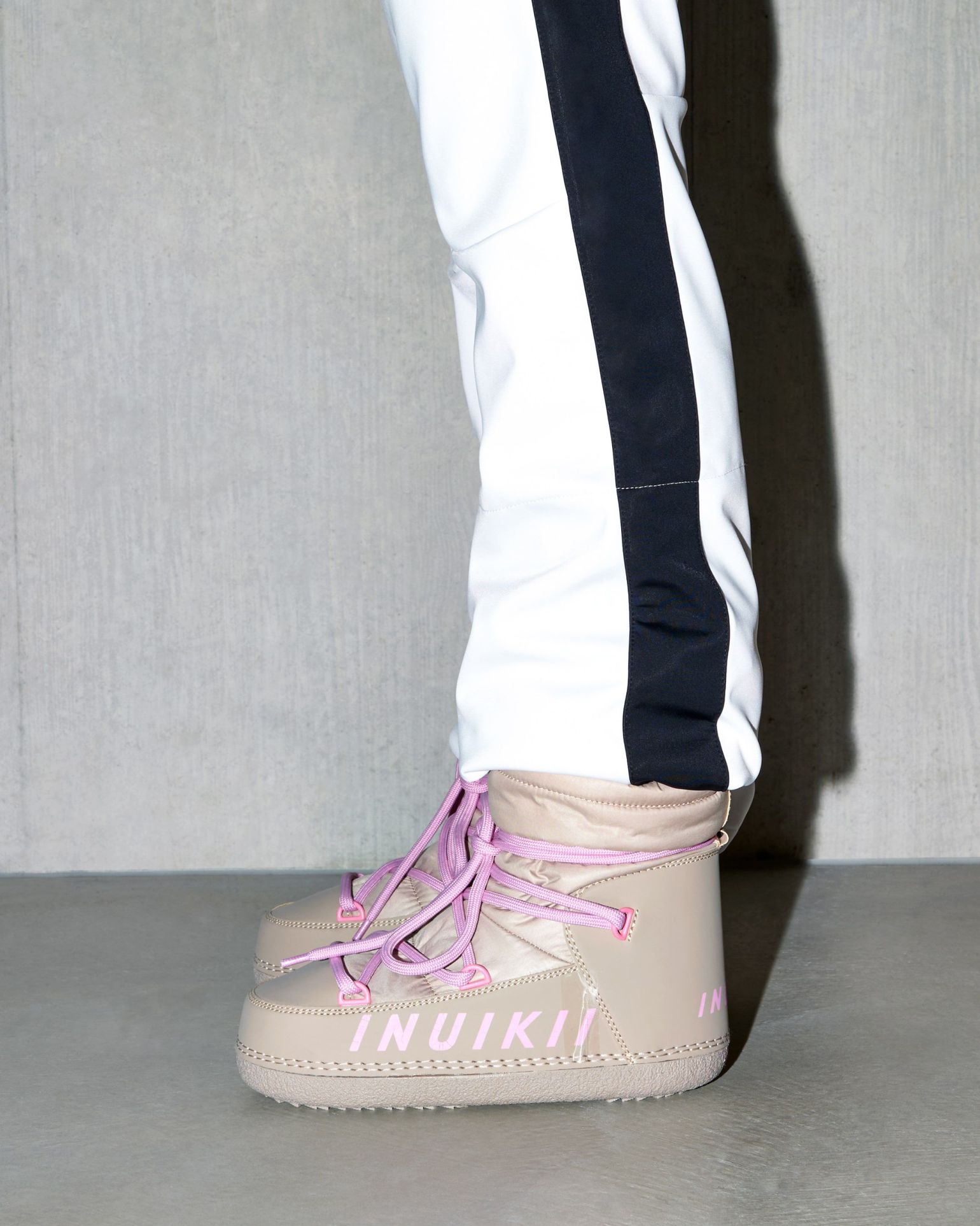 Inuikii Women's Mountain Beige