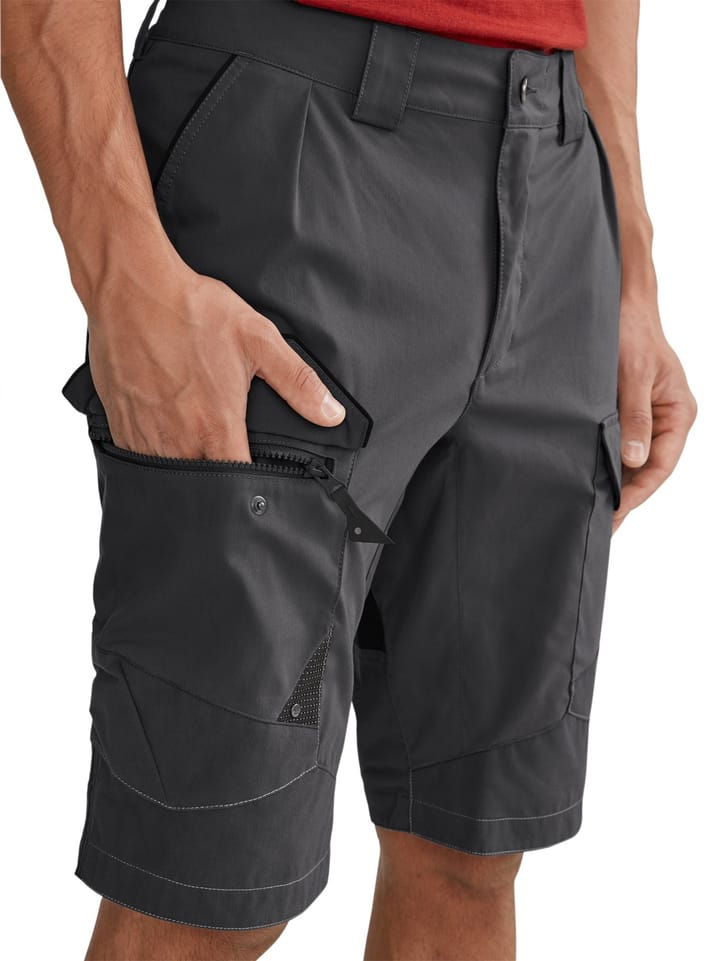 Klättermusen Men's Grimner Shorts Raven/Raven Klättermusen