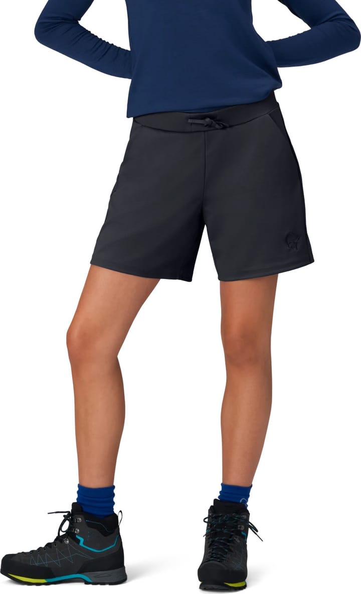 Norrøna Women's Falketind Warm Stretch Shorts Caviar Black Norrøna