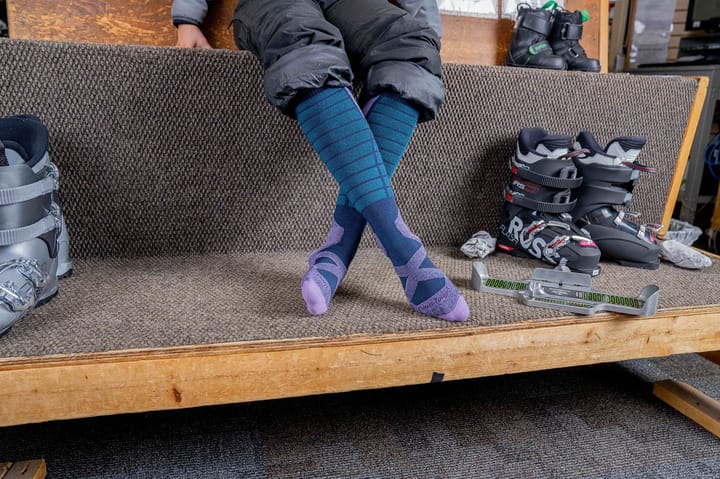 Darn Tough Women's Function X Over-the-Calf Midweight Ski & Snowboard Sock Eclipse Darn Tough