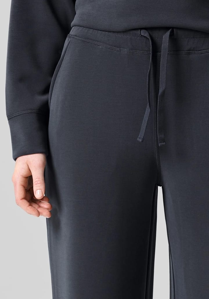 Casall Peachy Straight Leg Jogger Almost Black Casall