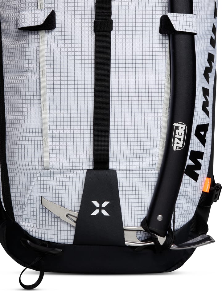 Mammut Trion 38 White-black Mammut