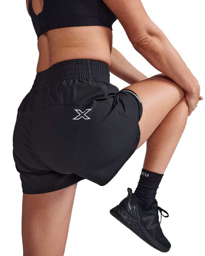 2XU Women's Aero Hi-Rise 4 Inch Shorts Black/Silver Reflective 2XU