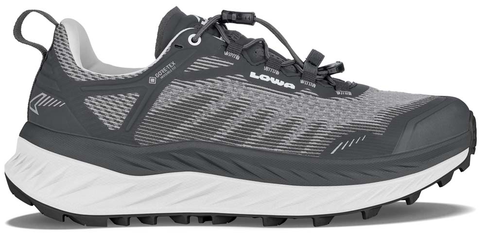 LOWA Men’s Fortux GORE-TEX Black