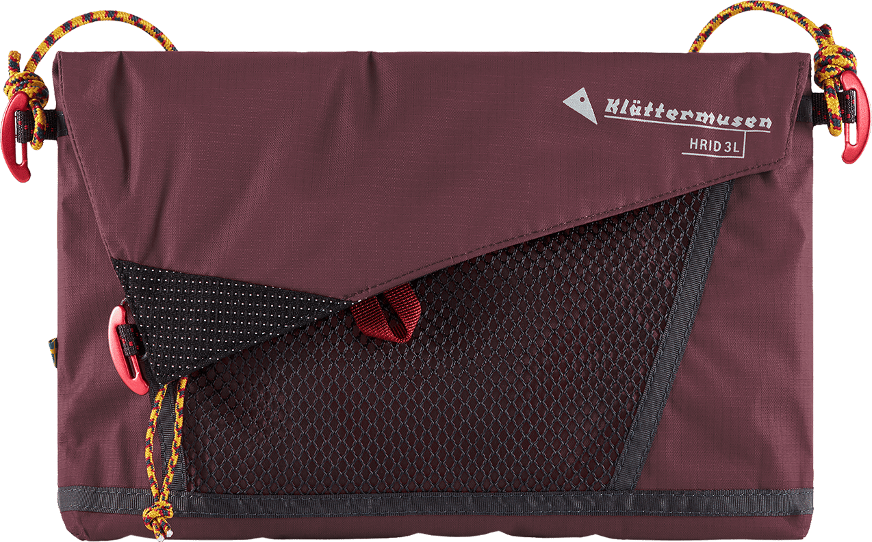 Klättermusen Hrid WP Accessory Bag 3 L Amaranth Red