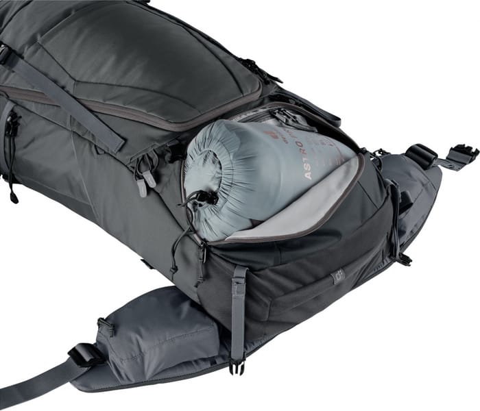 Deuter Futura Air Trek 45 + 10 SL Black-graphite Deuter