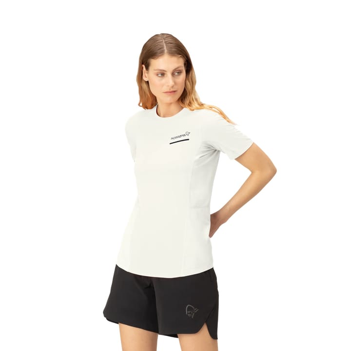 Norrøna Women's Senja Equaliser Lightweight T-Shirt Snow White Norrøna