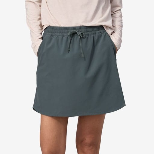 Patagonia Women's Fleetwith Skort Nouveau Green Patagonia