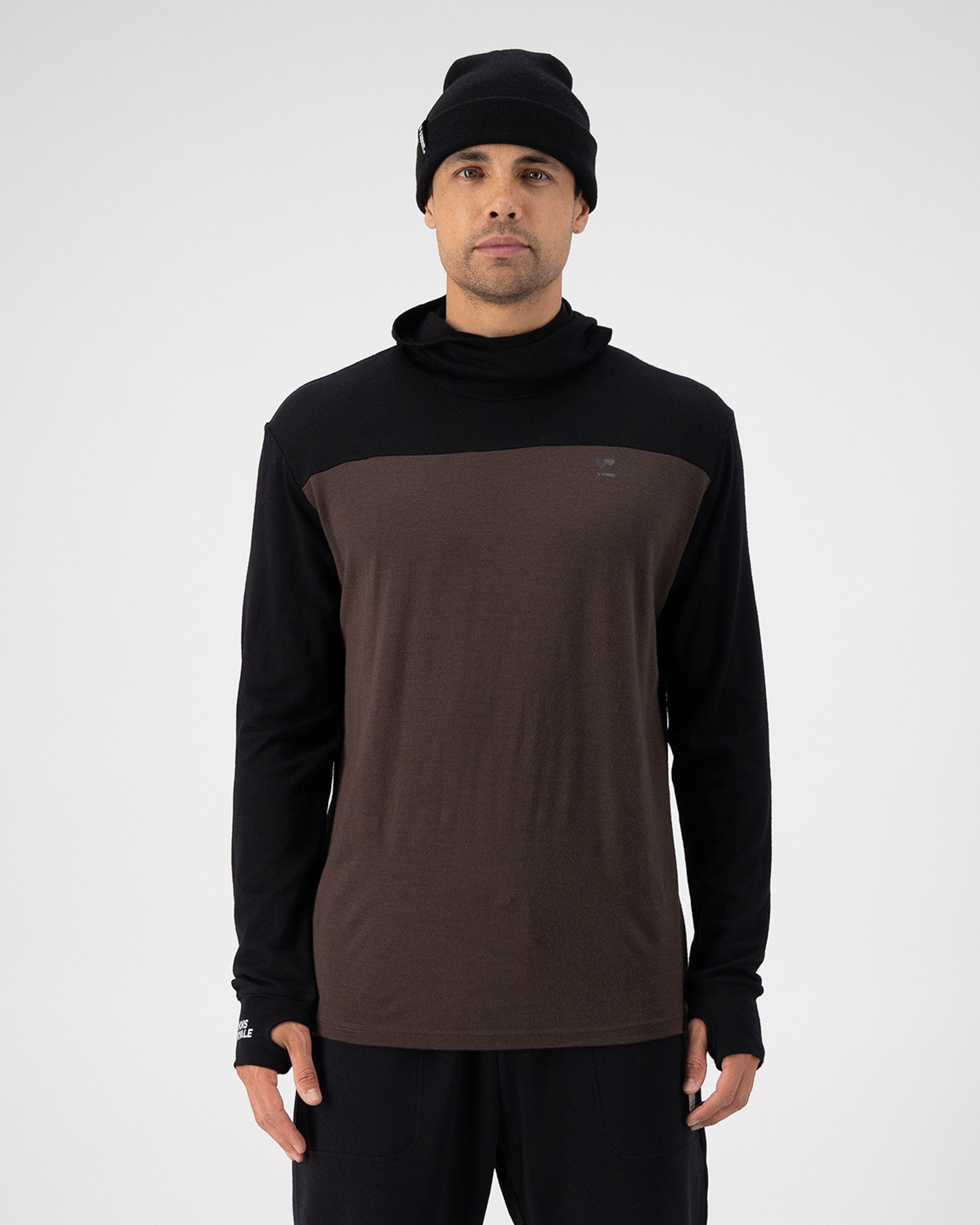 Mons Royale Men’s Yotei Merino Powder Hood Long Sleeve Cedar/black