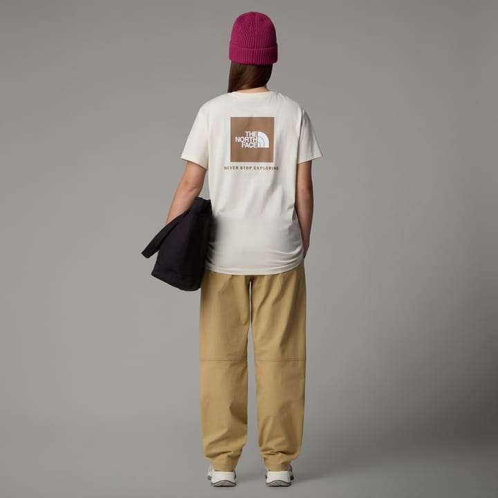 The North Face W S/S Relaxed Redbox Tee White Dune/latte The North Face