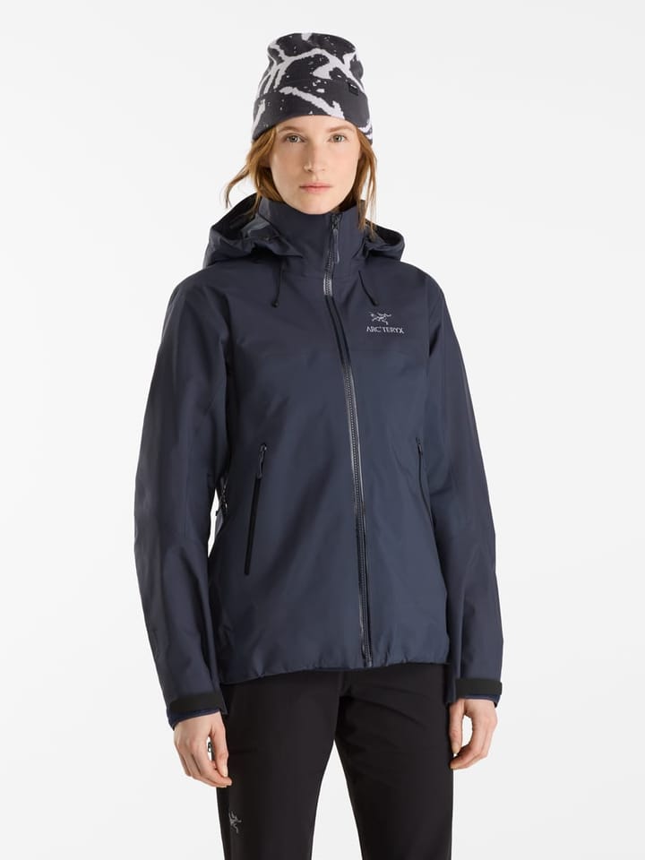 Arc'teryx Women's Beta AR Jacket Black Sapphire Arc'teryx