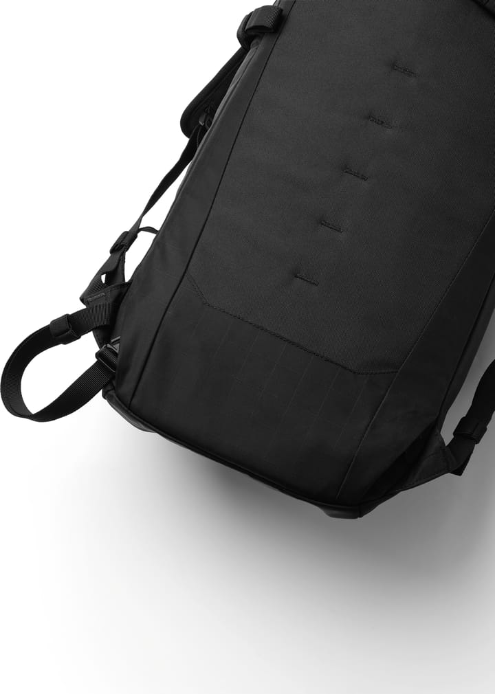 Db Backcountry Backpack 20L Black Out Db