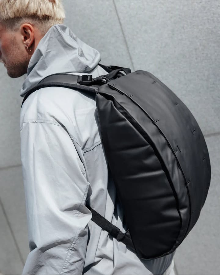 Db Hugger Base Backpack 15L Black Out Db