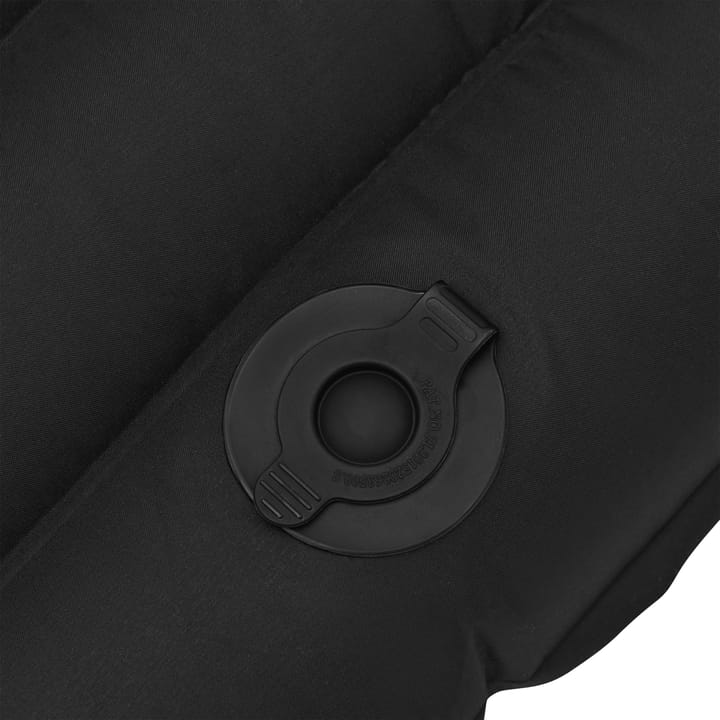 Urberg Insulated Airmat Vertical Channels Jet Black Urberg