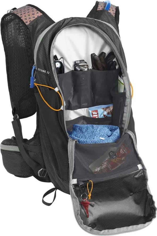 CamelBak Octan 22 with 2L Reservoir Black/Apricot CamelBak