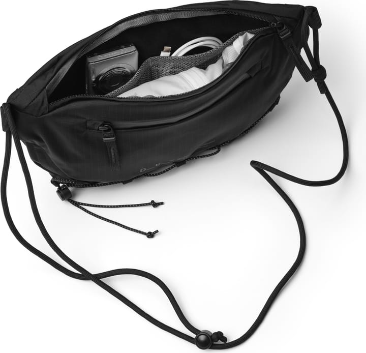 Db Roamer Pro Sling Bag Black Out Db