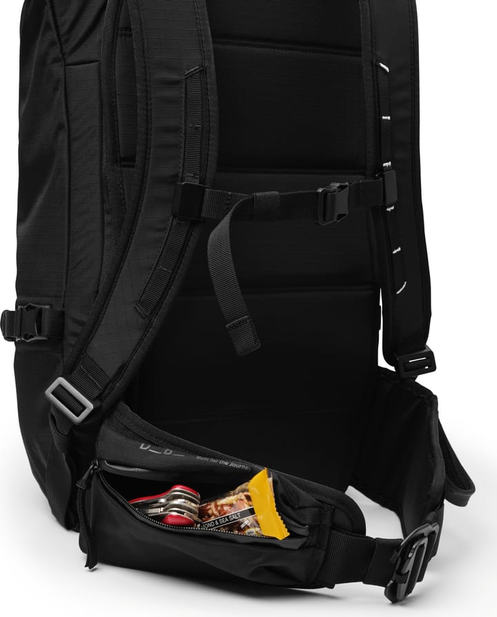 Db Snow Pro Backpack 32L Black Out Db