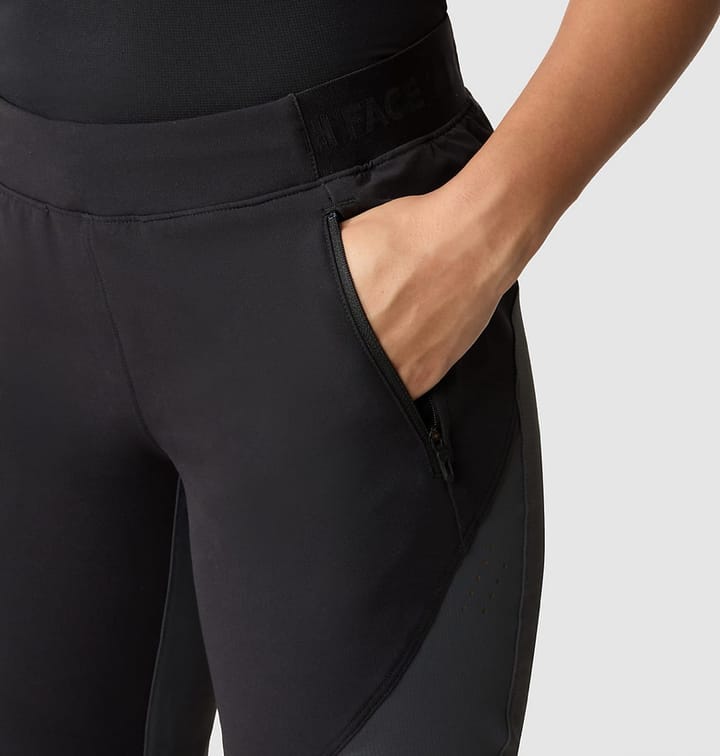 The North Face Women's Stolemberg Alpine Slim Straight Shorts Tnf Black/Asphalt Grey The North Face