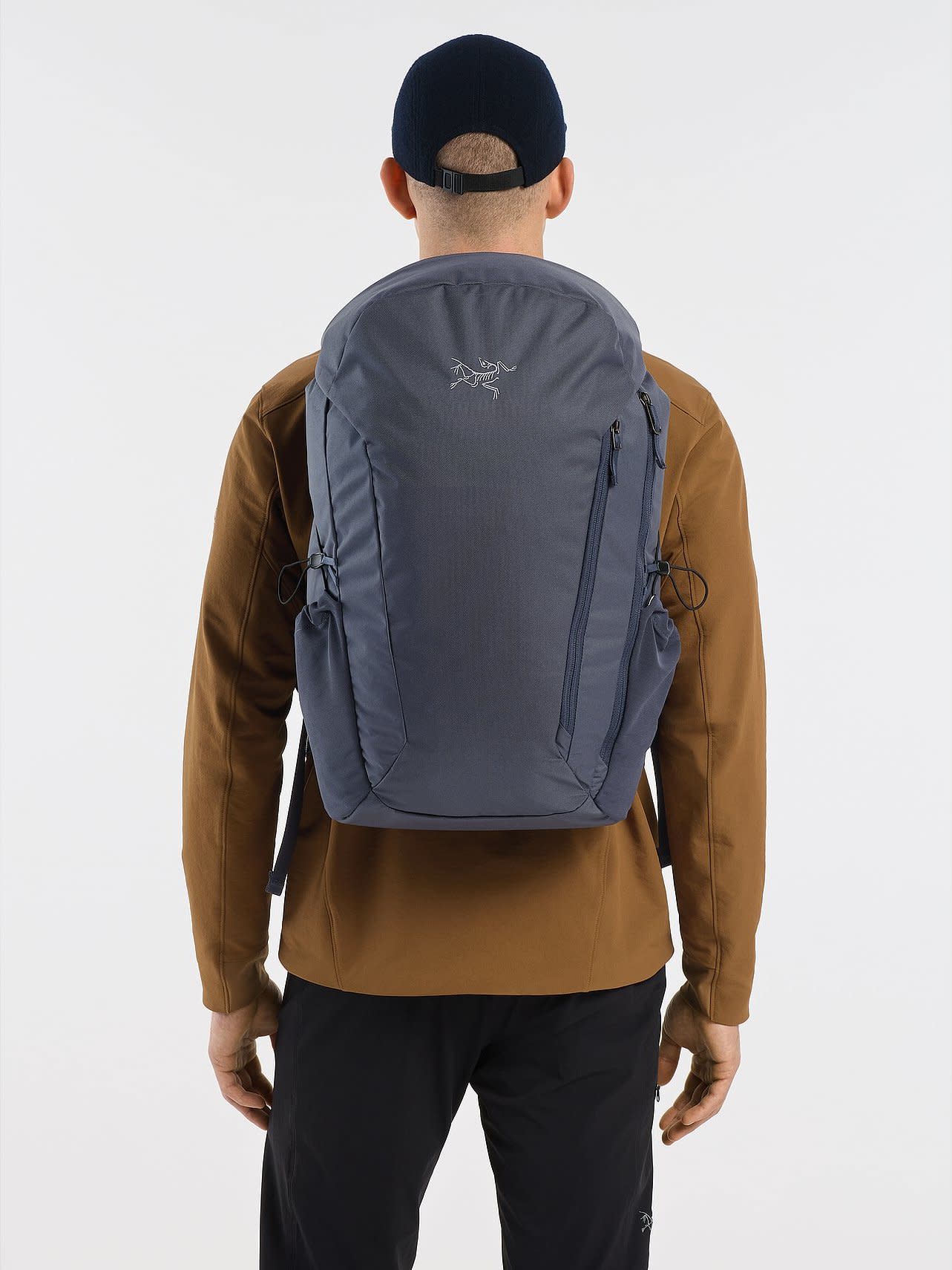 Arc'teryx Mantis 30 Backpack Black Sapphire