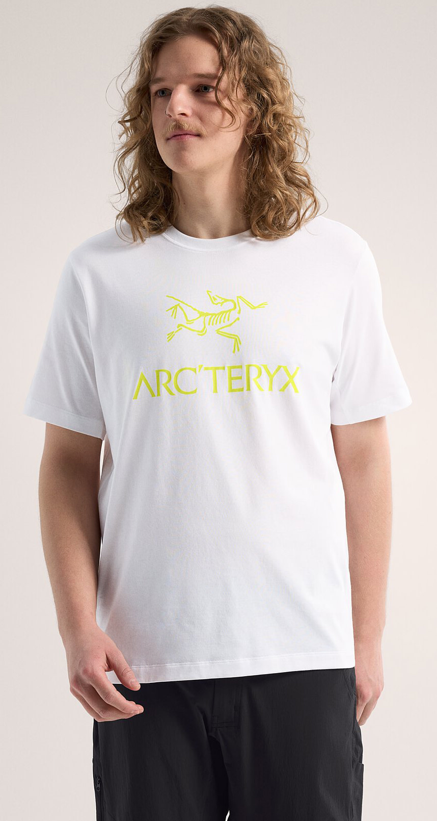 Arc'teryx Men's Arc'Word Logo SS White Light | Buy Arc'teryx Men's Arc'Word  Logo SS White Light here | Outnorth