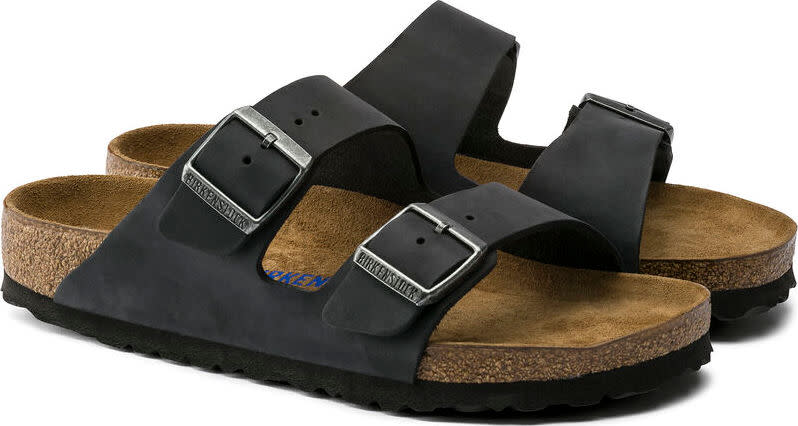 Birkenstock Unisex Arizona Soft Footbed Oiled Leather Regular Fit Black Shoppe Birkenstock Unisex Arizona Soft Footbed Oiled Leather Regular Fit Black hier Outnorth