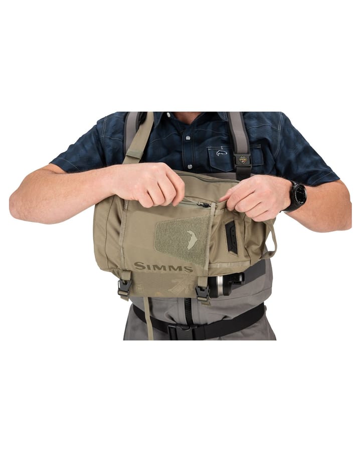 Simms Simms Tributary Sling Pack Tan Lett Og God Sekk Perfekt Til Dagsturer Simms