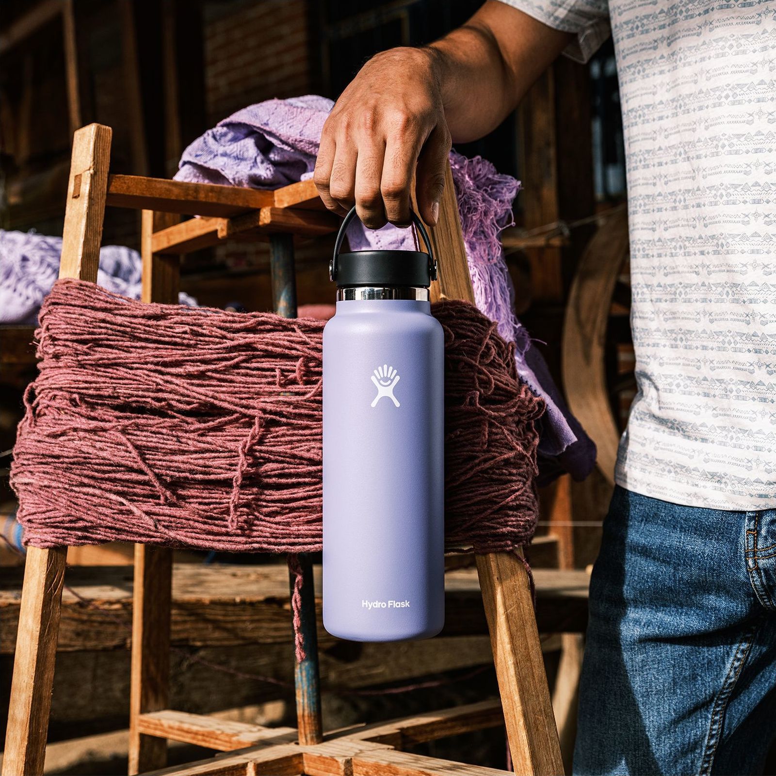 Hydro Flask Medium Flex Bottle Boot - Lupine