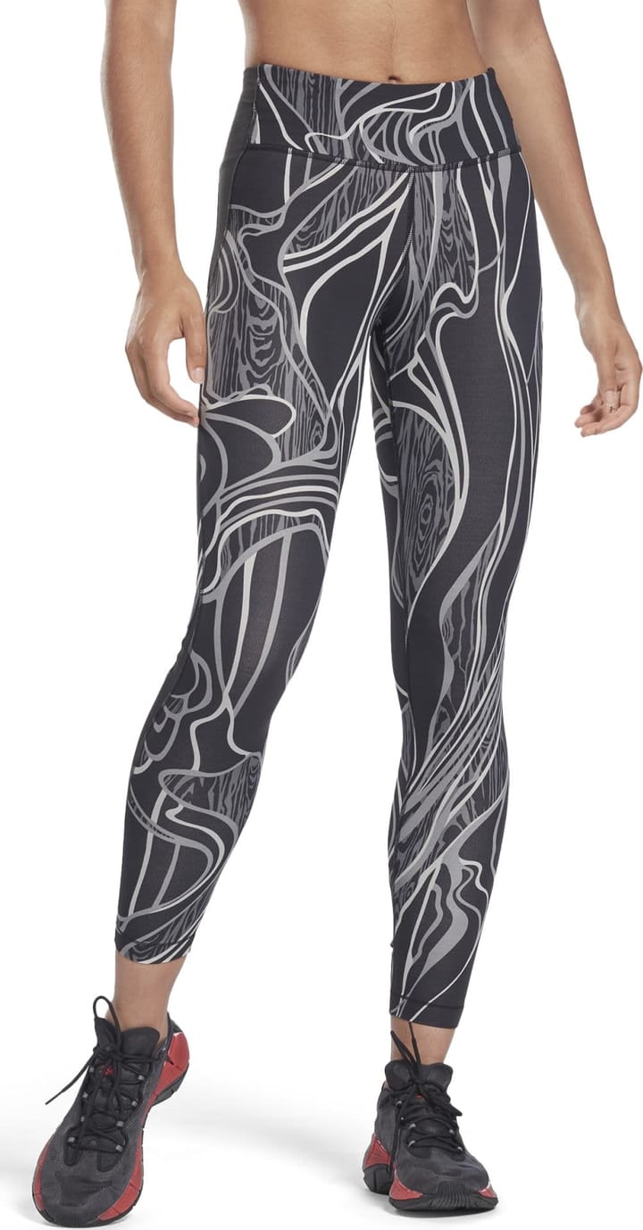 https://www.fjellsport.no/assets/blobs/reebok-women-s-lux-perform-nature-grown-print-mid-rise-leggings-black-22899537af.jpeg?preset=tiny&dpr=2