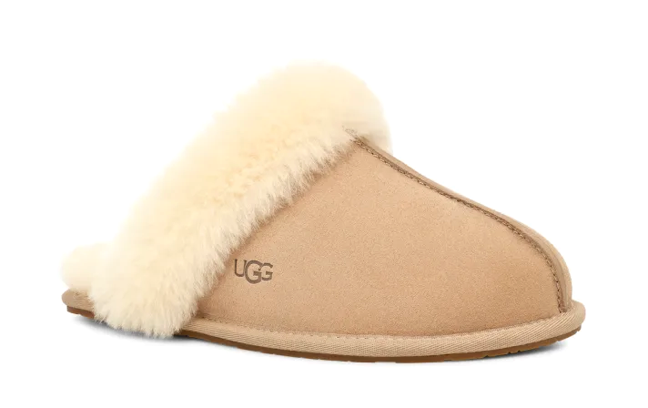 UGG Women’s Scuffette II       Sand